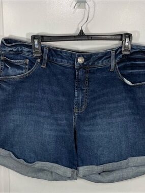 Silver Jeans Dark Wash Denim Blue Rolled-Hem Shorts Size 20 CB-BB